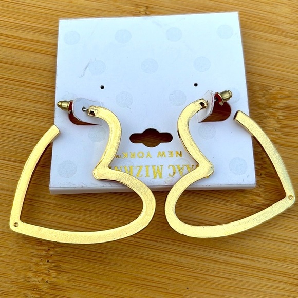 Brand New Isaac Mizrahi Gold Tone & Red Heart Shaped Drop Earrings Valentines - Picture 8 of 11